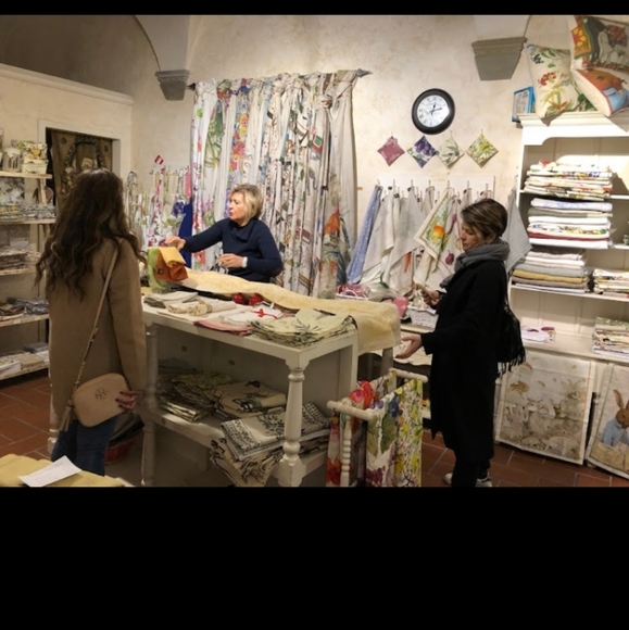 LE TELERIE TOSCANO EXCLUSIVE FIRENZE RED LINEN TABLECLOTH 68'X108 NWT" - Picture 13 of 13